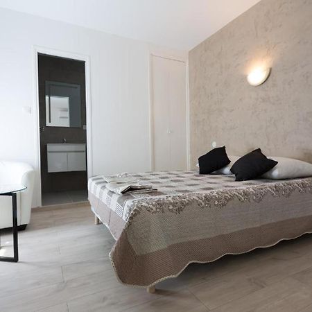אביניון Hotel Alizea מראה חיצוני תמונה