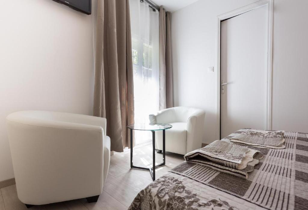 אביניון Hotel Alizea מראה חיצוני תמונה