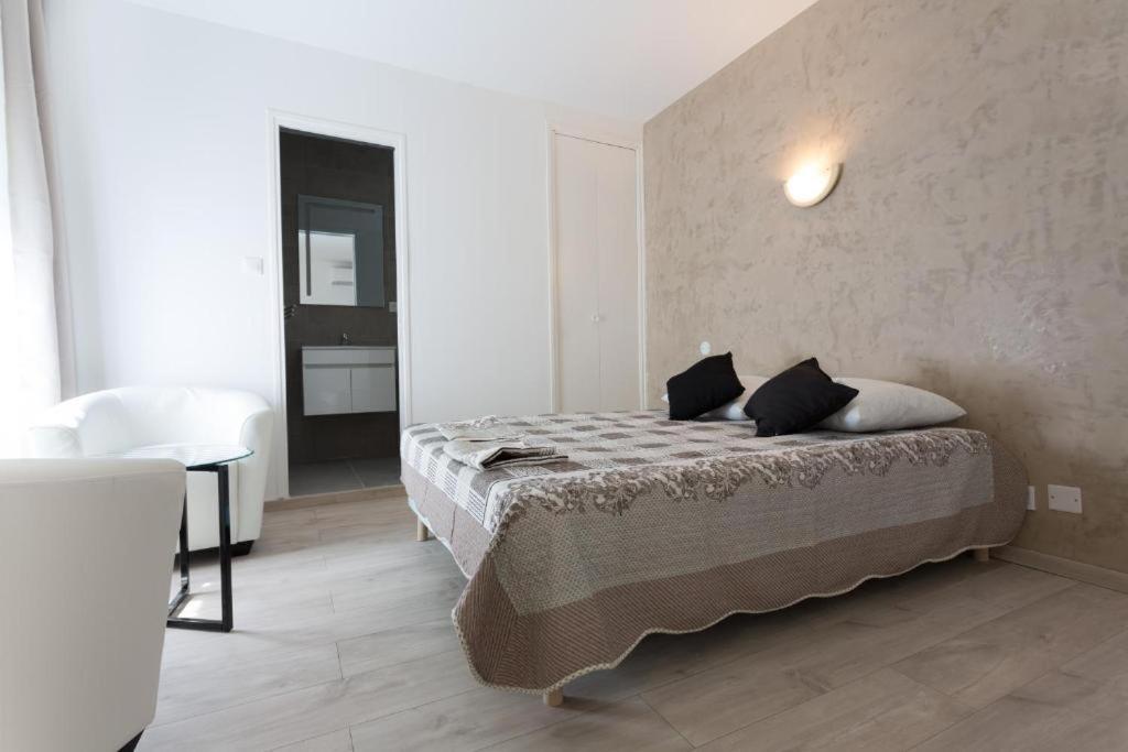אביניון Hotel Alizea מראה חיצוני תמונה