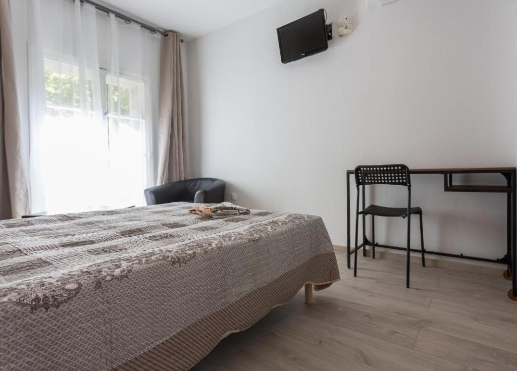 אביניון Hotel Alizea מראה חיצוני תמונה