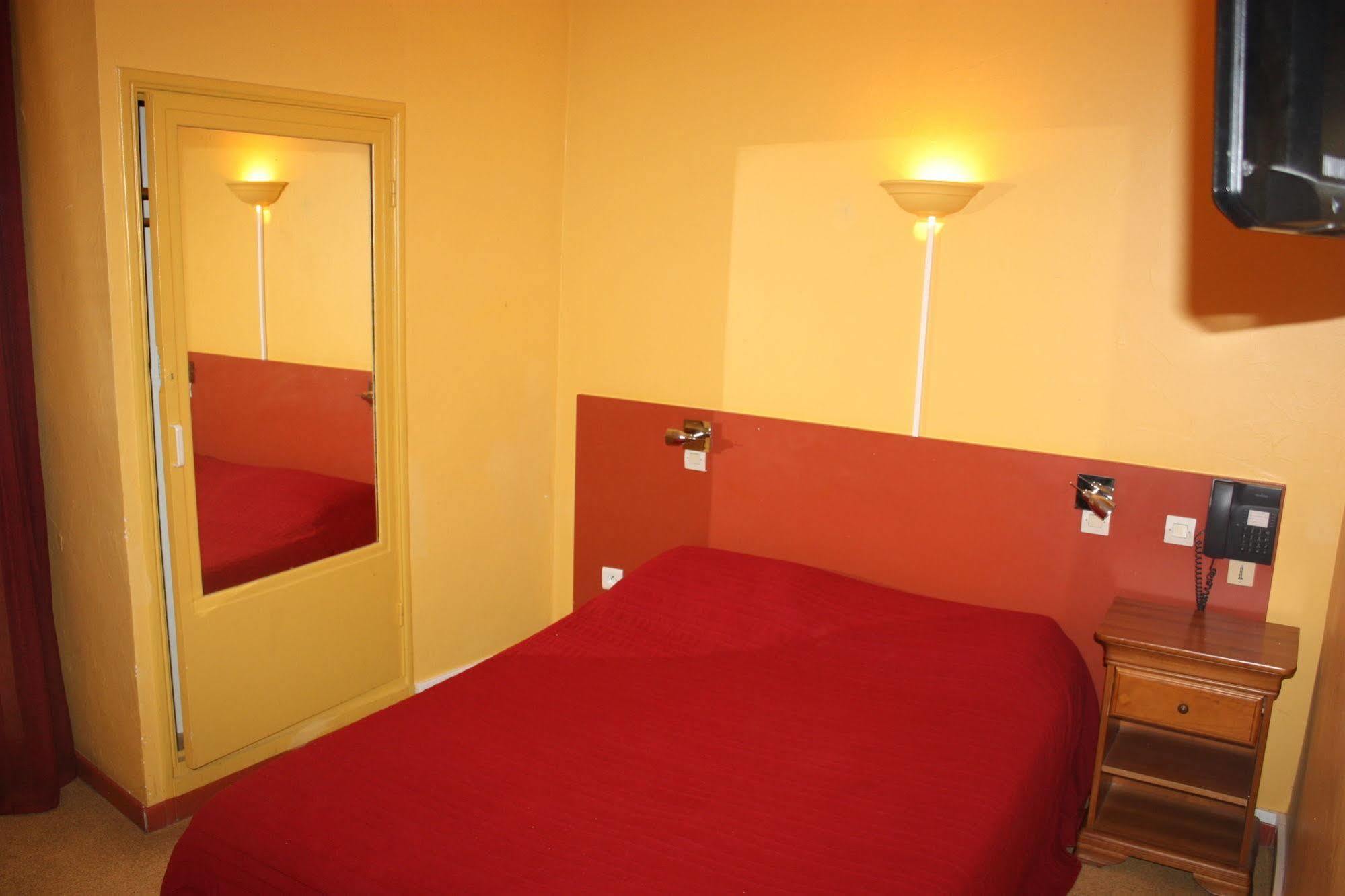 אביניון Hotel Alizea מראה חיצוני תמונה